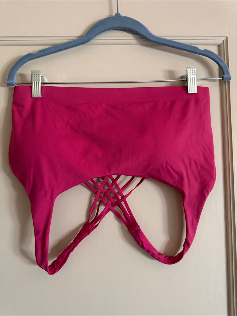 lululemon athletica Fuchsia Crisscross Back Sports Bra